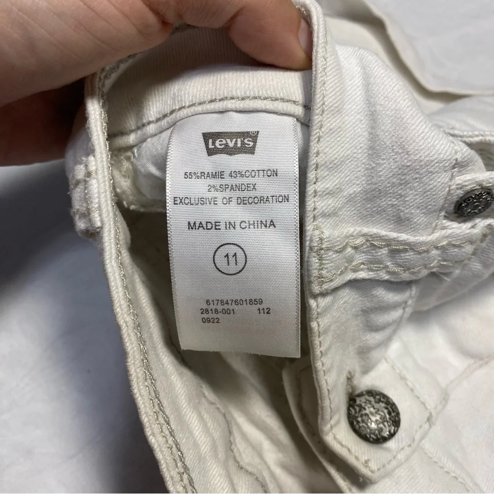 Levi’s Jeans Flap Pocket Shorts White Women’s Juniors 11 Denim Button Pocket